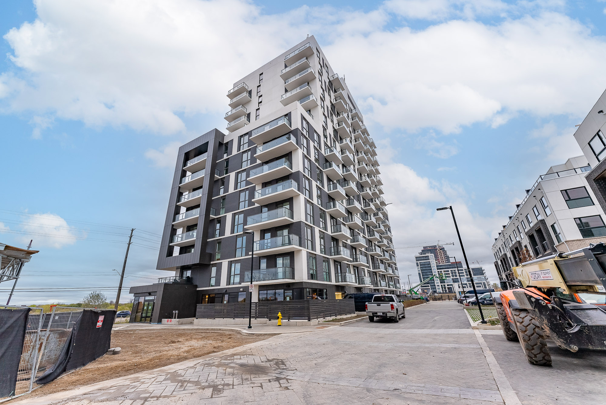 Buttonwood Property Management And Rental Services Is Pleased To Offer 1 Br 1 Ba Condo- 345 Wheat Boom Dr Oakville ON L6H 7X4
