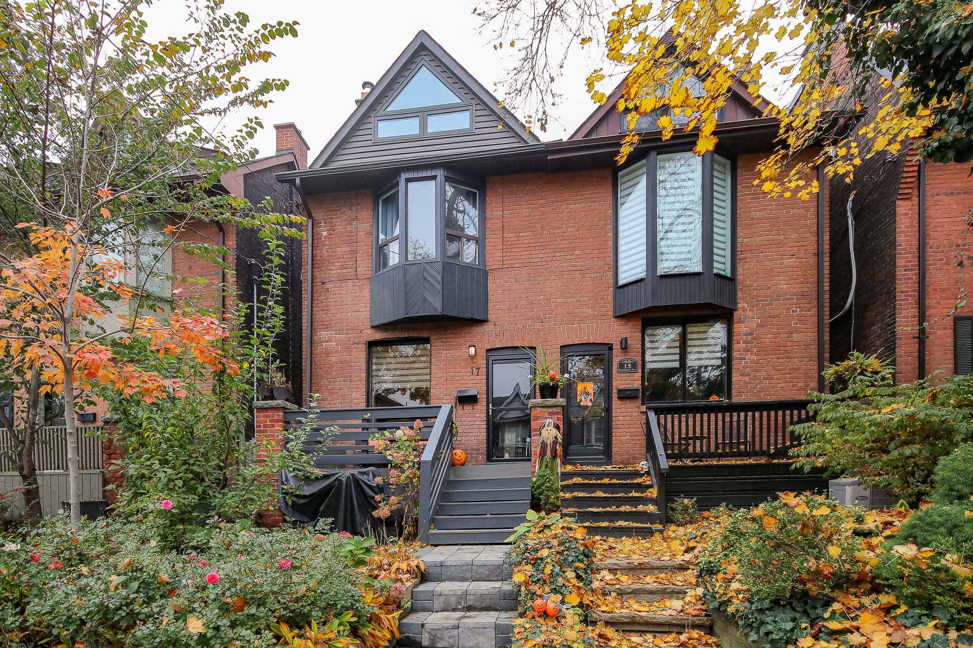 2+2 Br 2 Ba Semi-Detached House For Rent In South Riverdale Located At 17 Bertmount Avenue, Toronto ON M4M 2X8