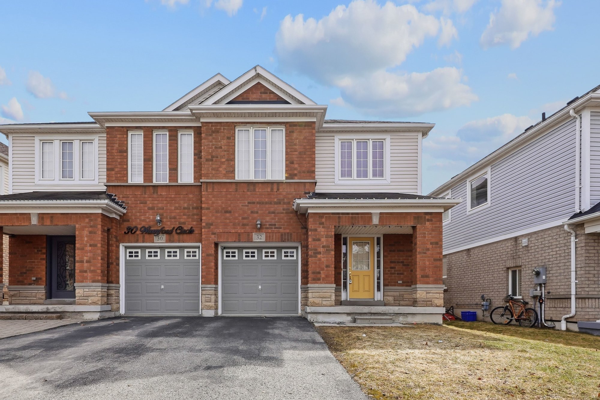 3 Br 2 Ba Semi-Detached House For Rent, Located At 32 Warnford Circle, Ajax Ontario L1T 0J6