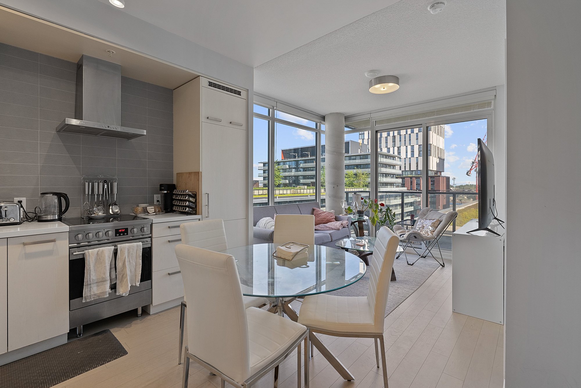 2 Br 2 Ba Condo For Rent In Waterfront Communities / Canary District At 455 Front Street East Toronto Ontario M5A 0G2