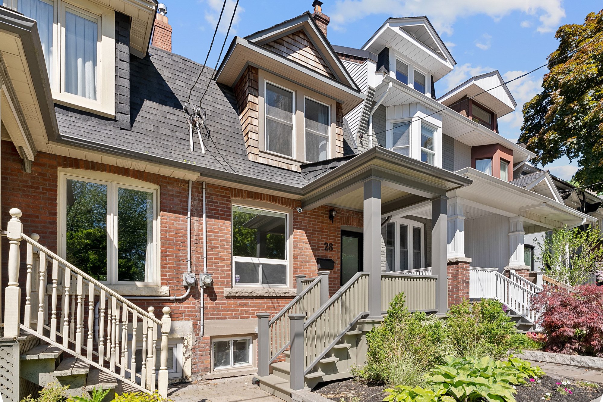 3 Br 2 Ba Townhouse For Rent In South Riverdale Located At 28 Tiverton Avenue, Toronto Ontario M4M 2L9