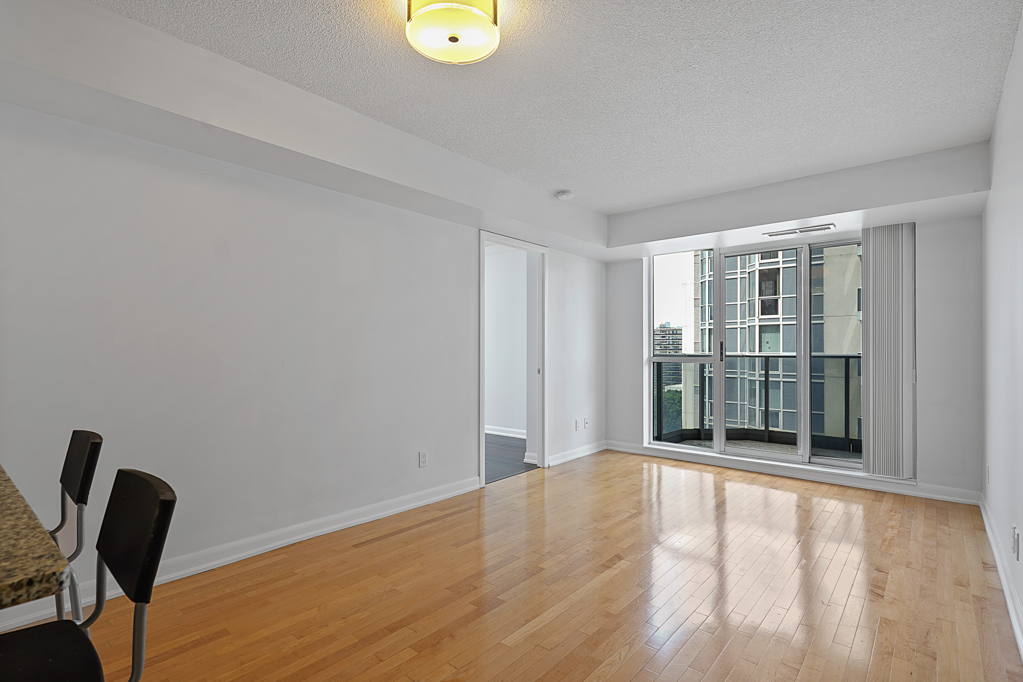 1 Br Plus Den 1 Ba Condo For Rent In North York, Located At 5791 Yonge Street, Toronto Ontario M2M 0A8