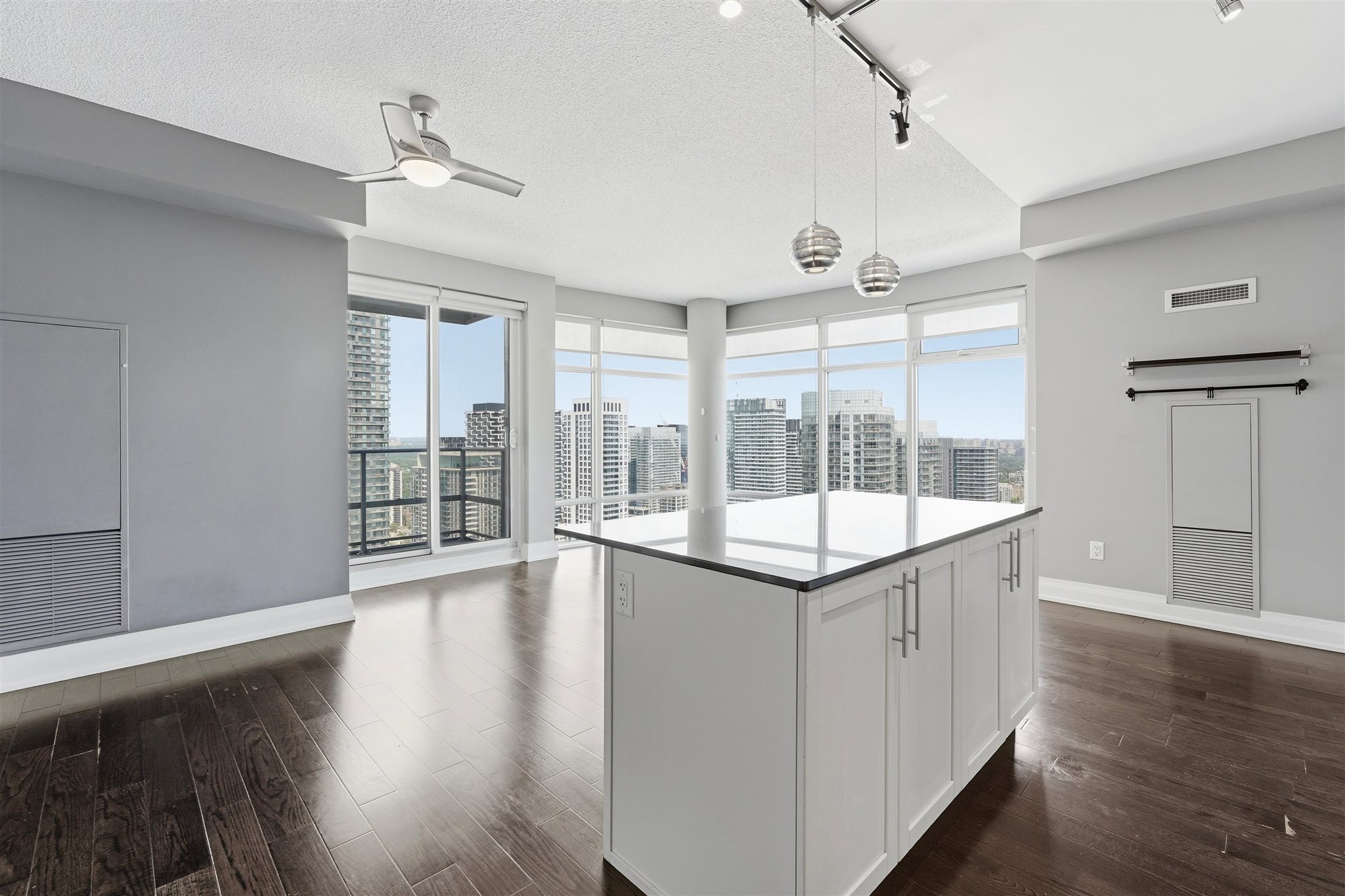 2 Br 3 Ba Condo In Mount Pleasant West For Rent Located At 2191 Yonge Street, Toronto Ontario M4S 3H8