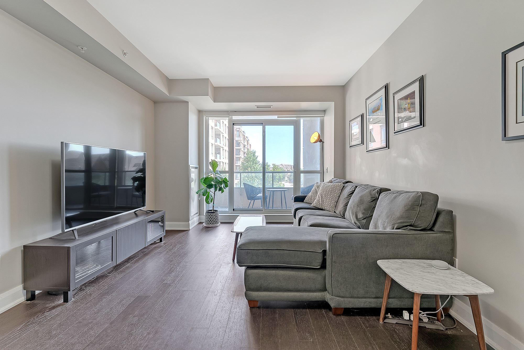 2 Br 2 Ba Condo For Rent In Joshua Creek, Oakville Located At 2480 Prince Michael Drive, Oakville Ontario L6H 0H1
