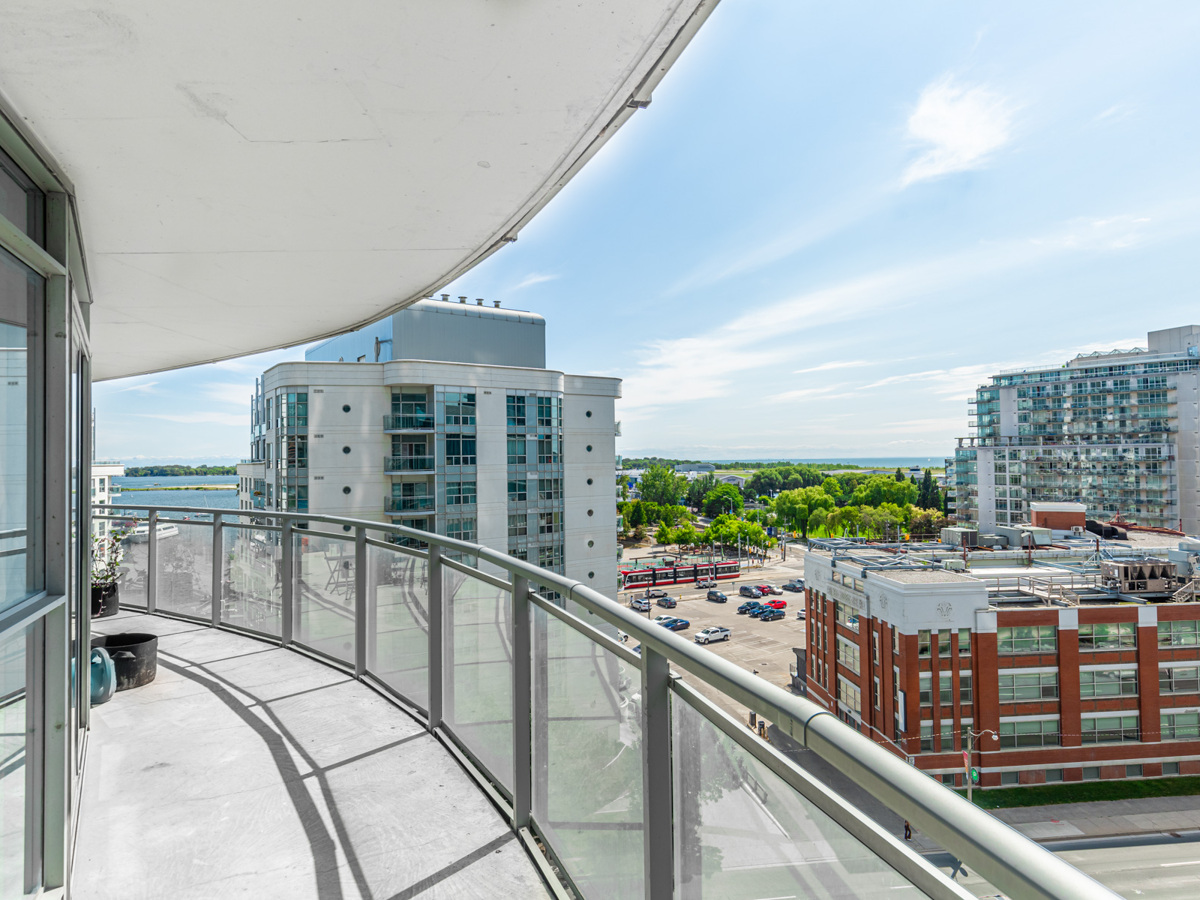 Buttonwood Property Management And Rental Services Is Pleased To Offer A Two Bedrooms Two Bathrooms Plus Den Condo for Rent Located At Toronto's Waterfront Communities C01 -38 Dan Leckie Way Toronto ON M5V 4B2